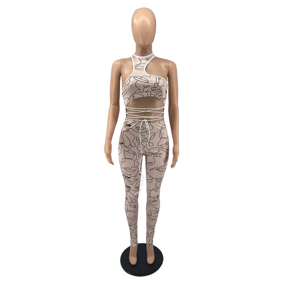 Stylish Jumpsuit - Picture 3 of 3